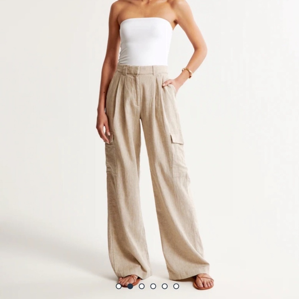Abercrombie & Fitch Beige Wide-Leg Cargo Trousers